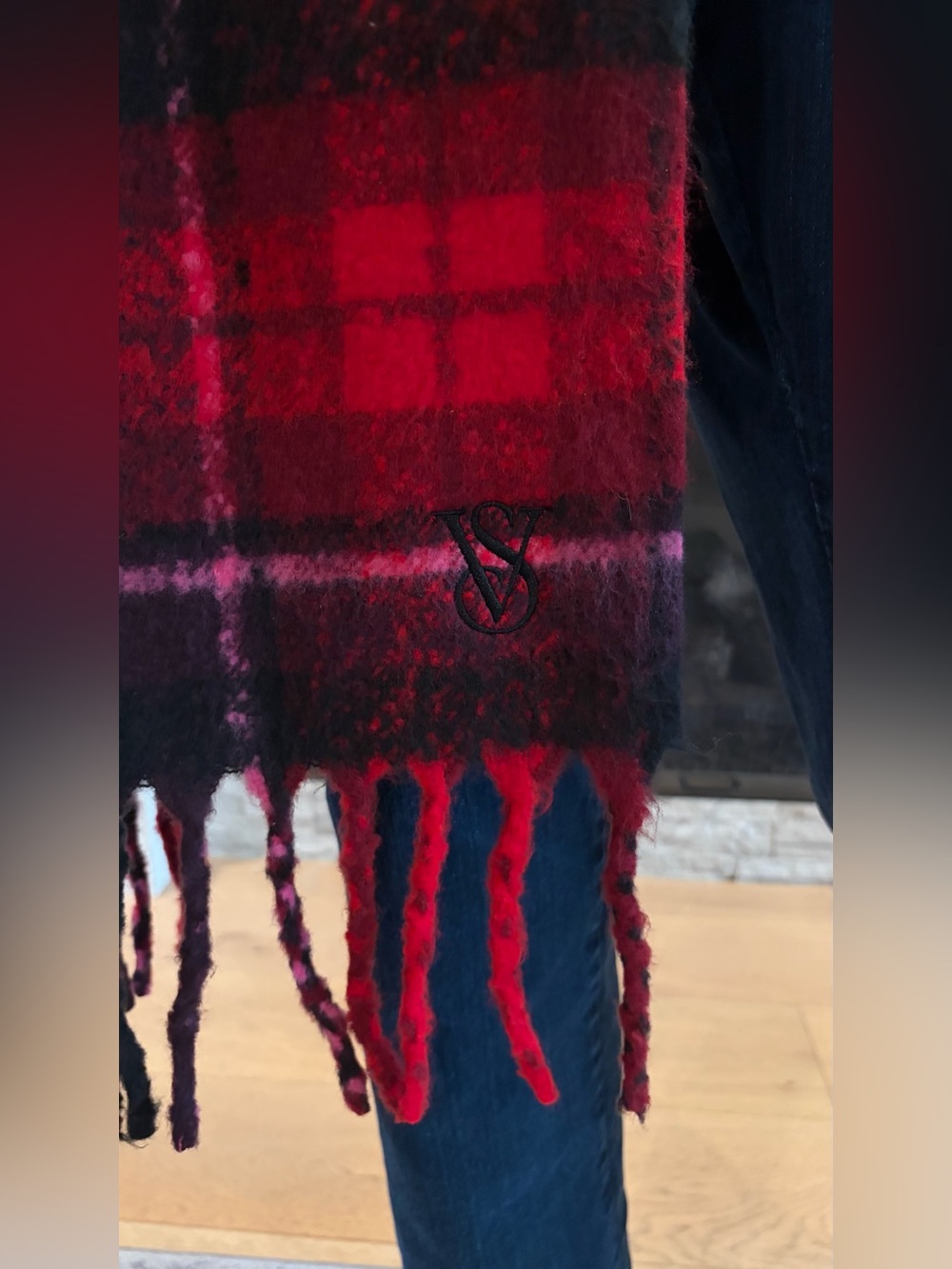 Victoria’s Secret - Classic Preppy Plaid Christmas Scarf in Black Red and Pink - Picture 5 of 7